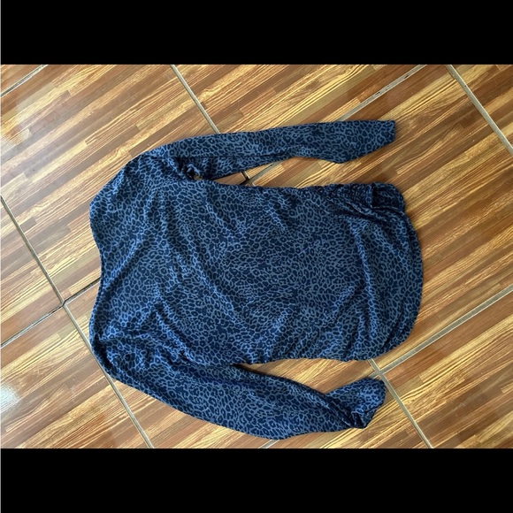 INC INTERNATIONAL CONCEPTS Animal Print Surplice Top Size Medium - Picture 4 of 5